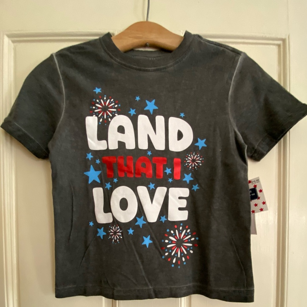 Patriotic T Shirt NWT Land That I Love